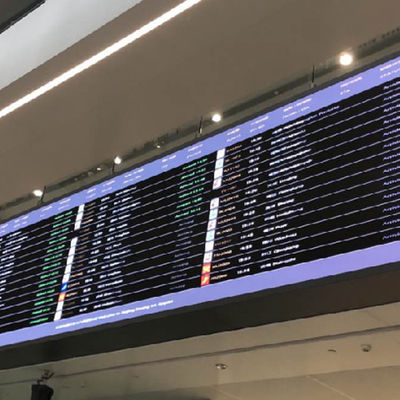 Struttura anti-interferenza locativa all'aperto della serratura dell'arco dello schermo di visualizzazione del LED P4.8 doppia